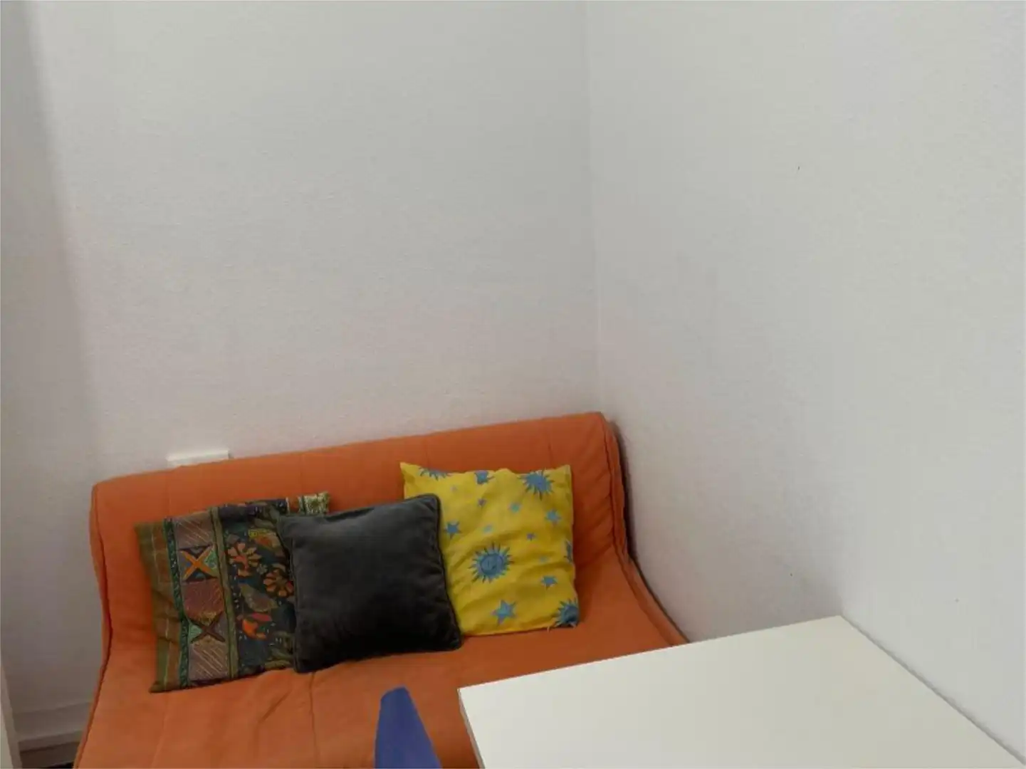 Habitació a Ronda de Sant Pau, 4, El Raval Sala d'estar de Pis per a compartir en Barcelona amb Aire condicionat, Calefacció i Moblat