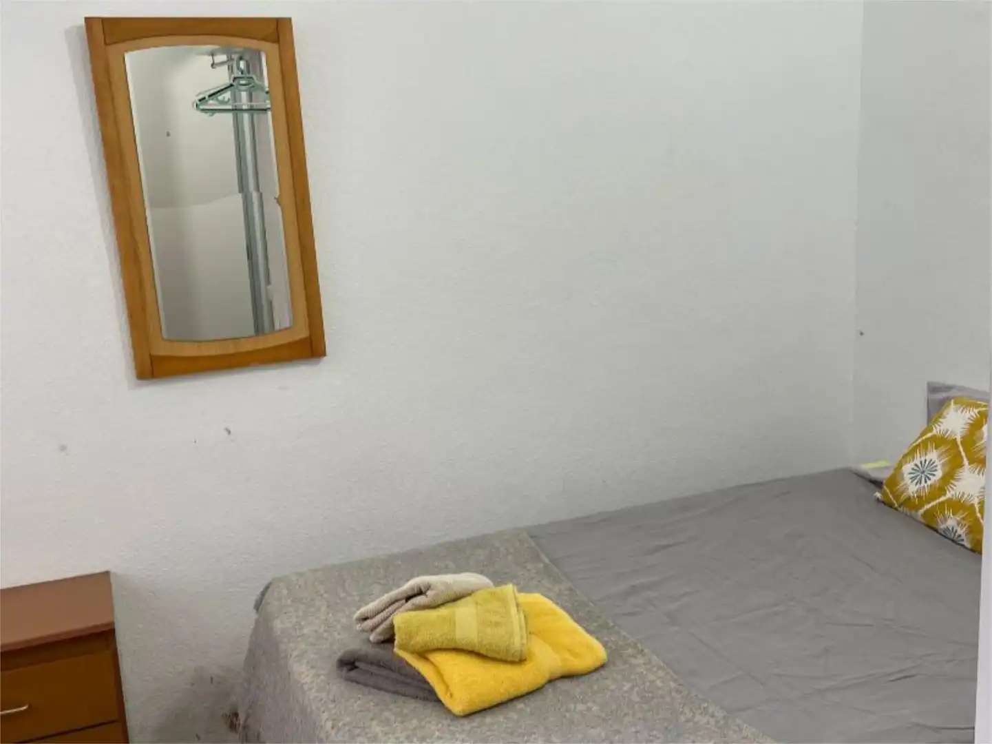 Habitació a Ronda de Sant Pau, 4, El Raval Dormitori de Pis per a compartir en Barcelona amb Aire condicionat, Calefacció i Moblat