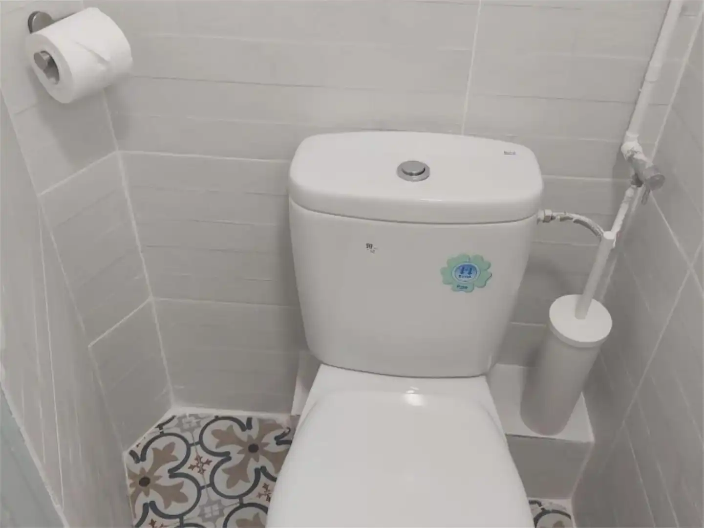 Habitació a Ronda de Sant Pau, 4, El Raval Bany de Pis per a compartir en Barcelona amb Aire condicionat, Calefacció i Moblat