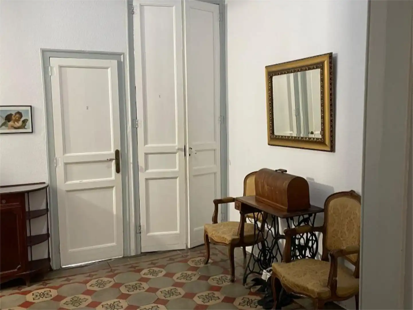 Habitació a Ronda de Sant Pau, 4, El Raval Pis per a compartir en Barcelona amb Aire condicionat, Calefacció i Moblat