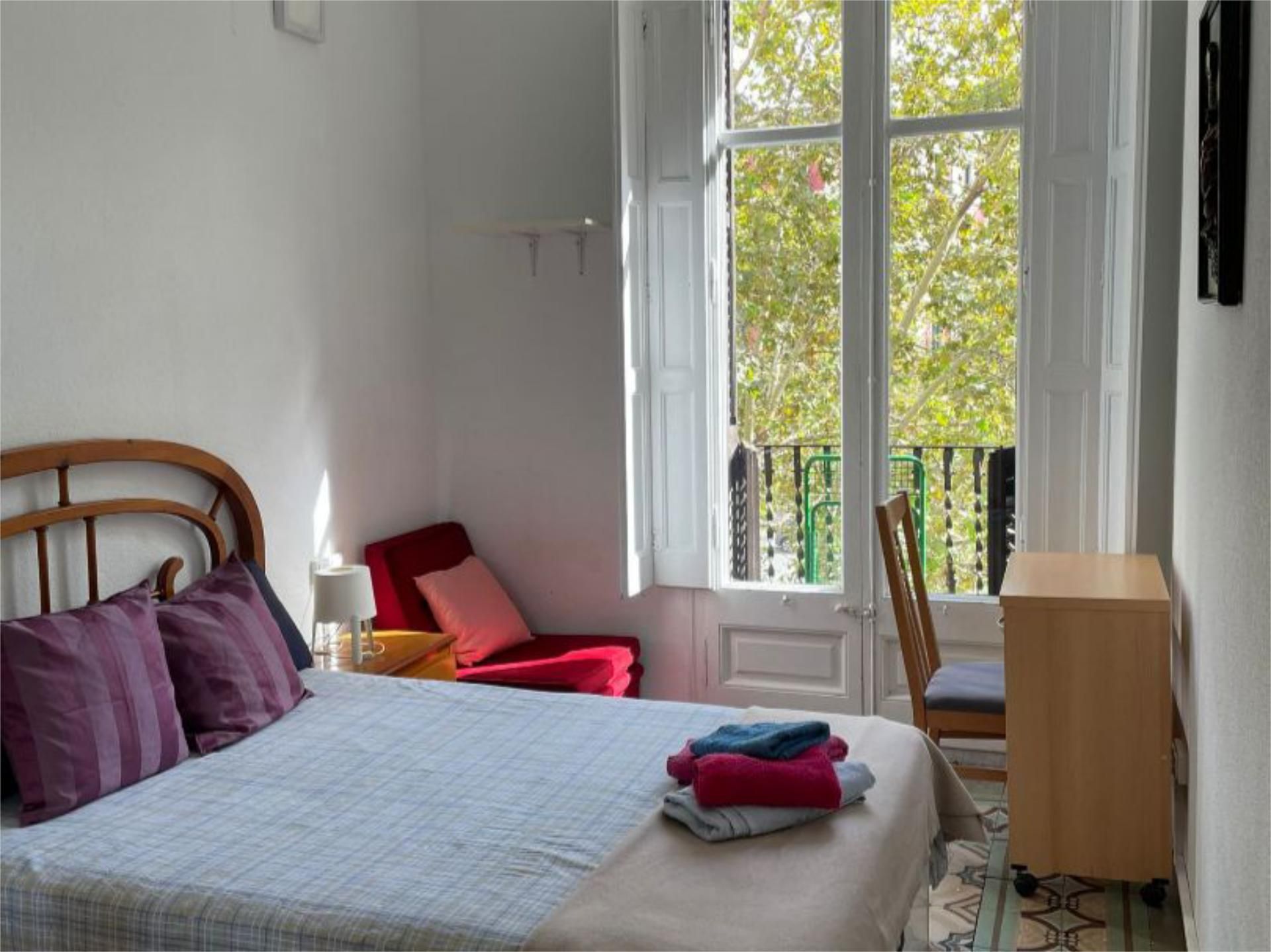 Flat to share in Ronda de Sant Pau, 4, El Raval