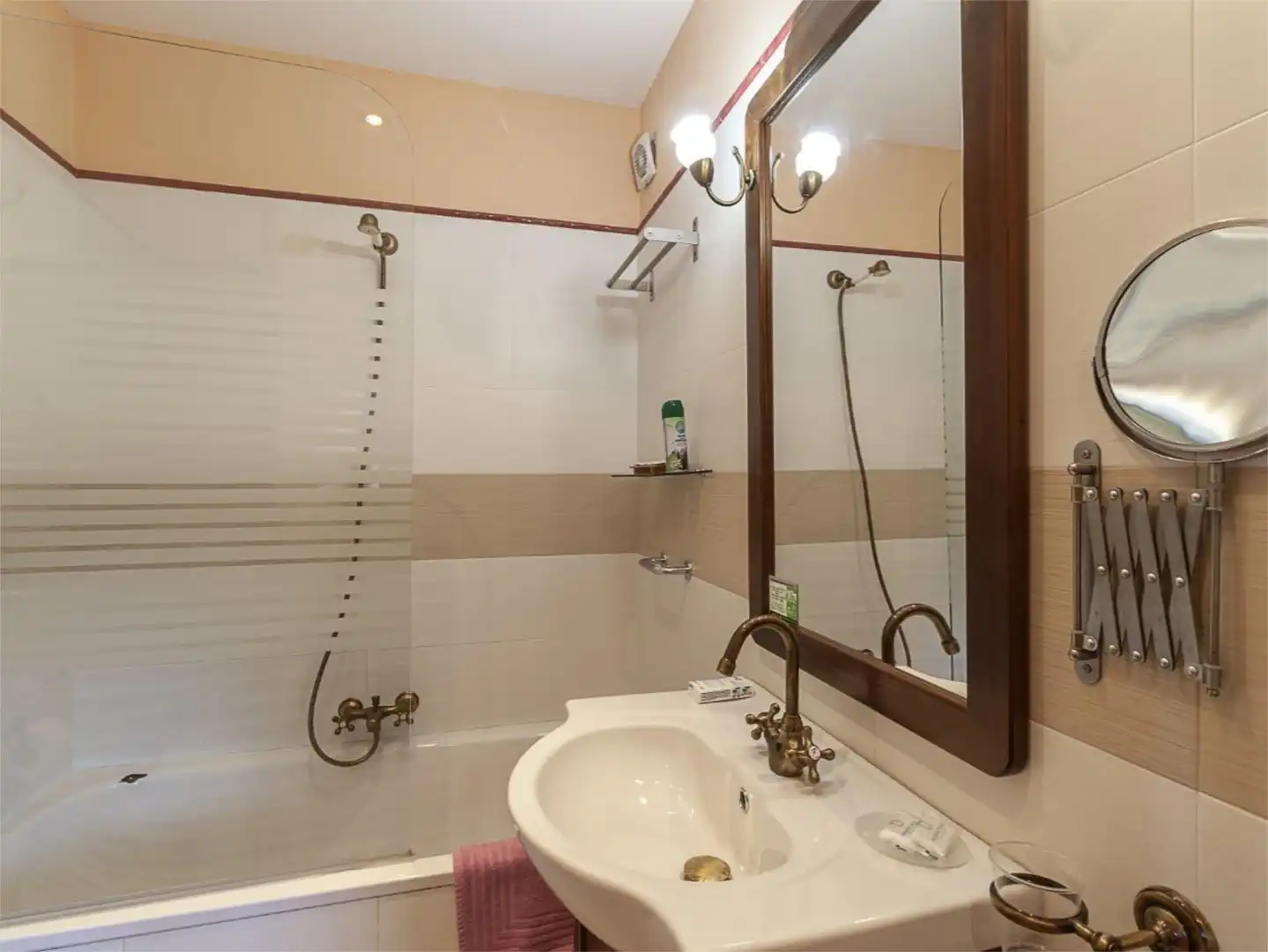 Büro zum Verkauf in Barrio Rumoroso, Polanco Badezimmer von Büro zum Verkauf in Polanco
