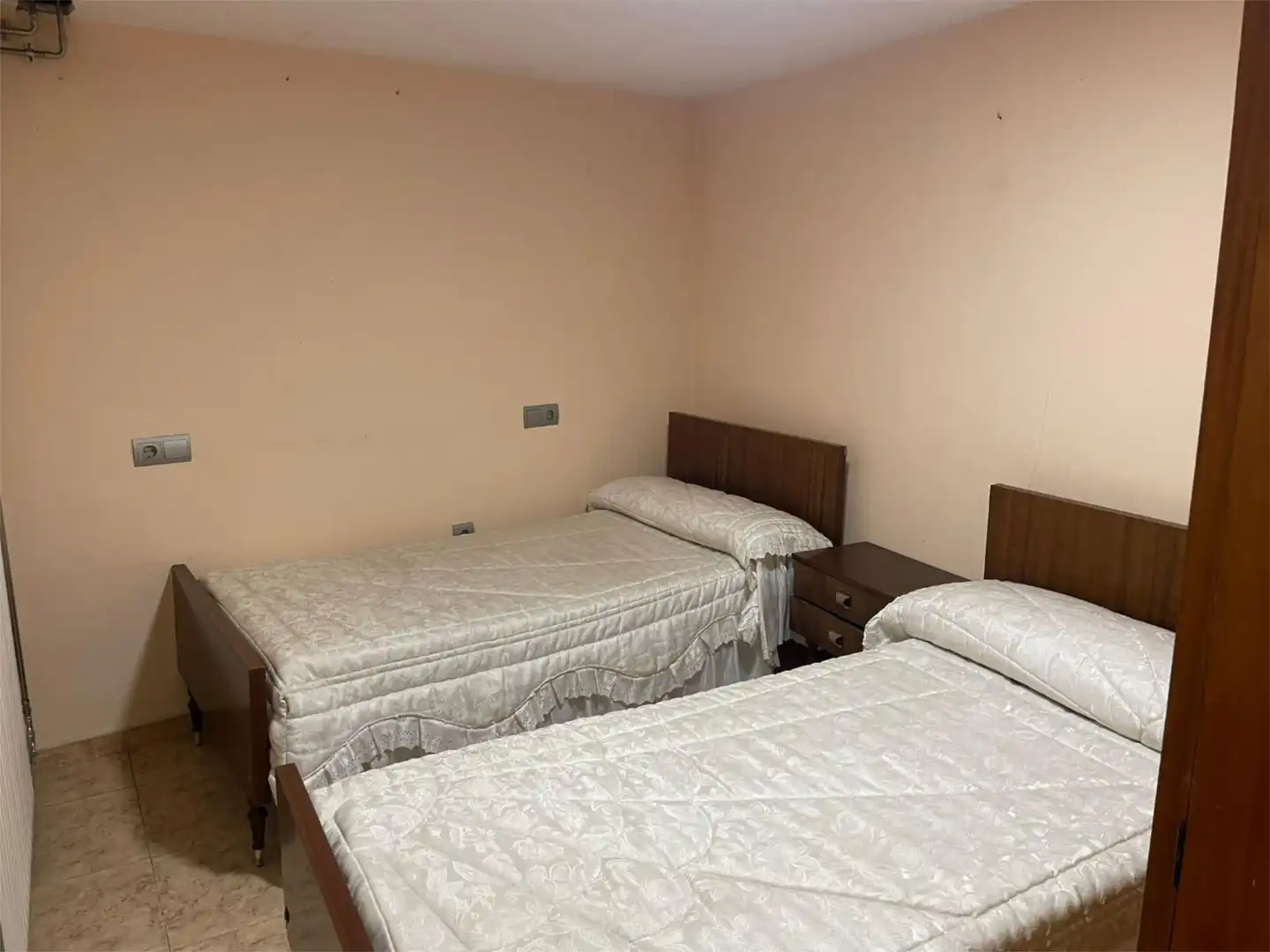 Finca rústica en venda a Travesía Cementerio Viejo, 5, Ferral del Besnega Dormitori de Finca rústica en venda en San Andrés del Rabanedo amb Calefacció, Parquet i Traster