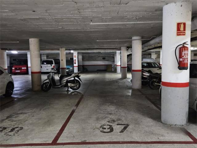 Garaje en Alquiler en Carrer de Salvador Espriu, 81 en La Vila Olímpica del Poblenou