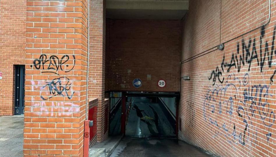 Foto 1 de Garaje de alquiler en Calle de Oneca, 16, Coslada pueblo, Madrid