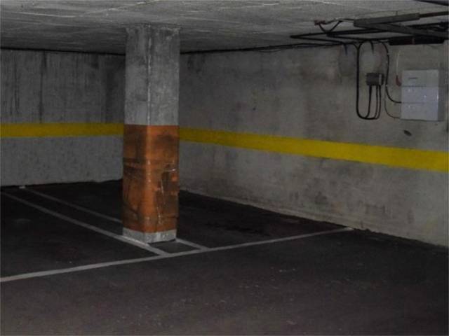 Garaje en Alquiler en Calle Rocinante, 1 en Tres Olivos - Valverde