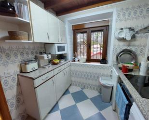 Küche von Haus oder Chalet miete in Boca de Huérgano mit Terrasse