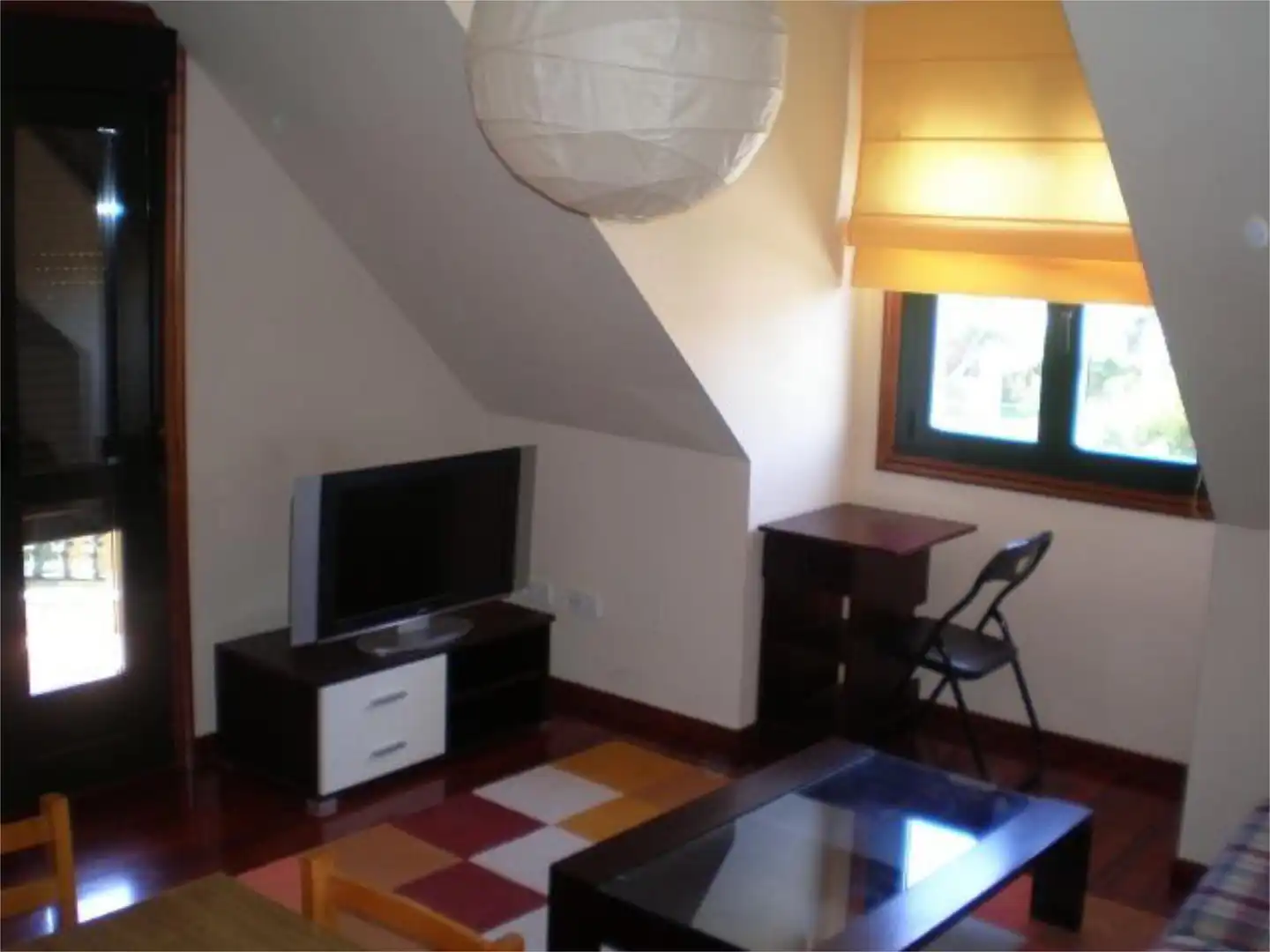 Sala de estar de Piso en venta en Vilagarcía de Arousa con Calefacción, Parquet y Amueblado