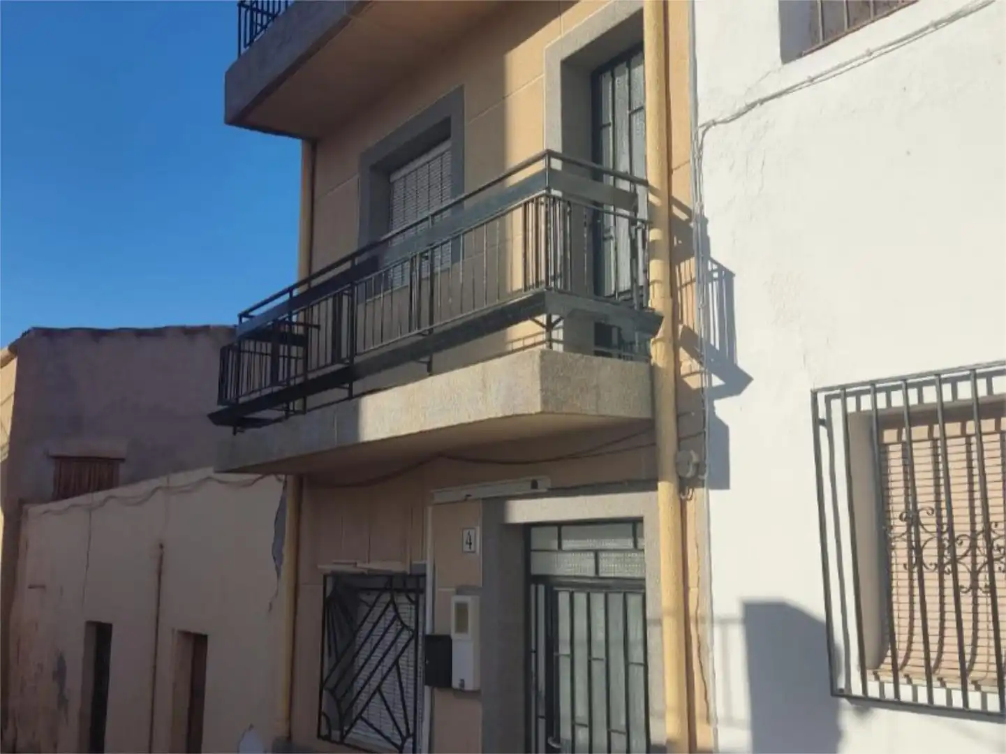Casa adosada en venda a Avenida de la Libertad, 4, Turre Vista exterior de Casa adosada en venda en Turre amb Terrassa i Balcó
