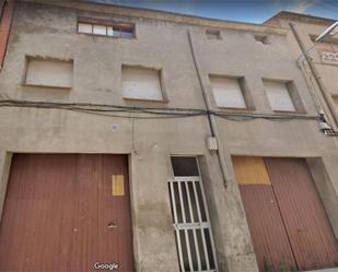 Vista exterior de Casa adosada en venda en Mollerussa amb Terrassa i Balcó