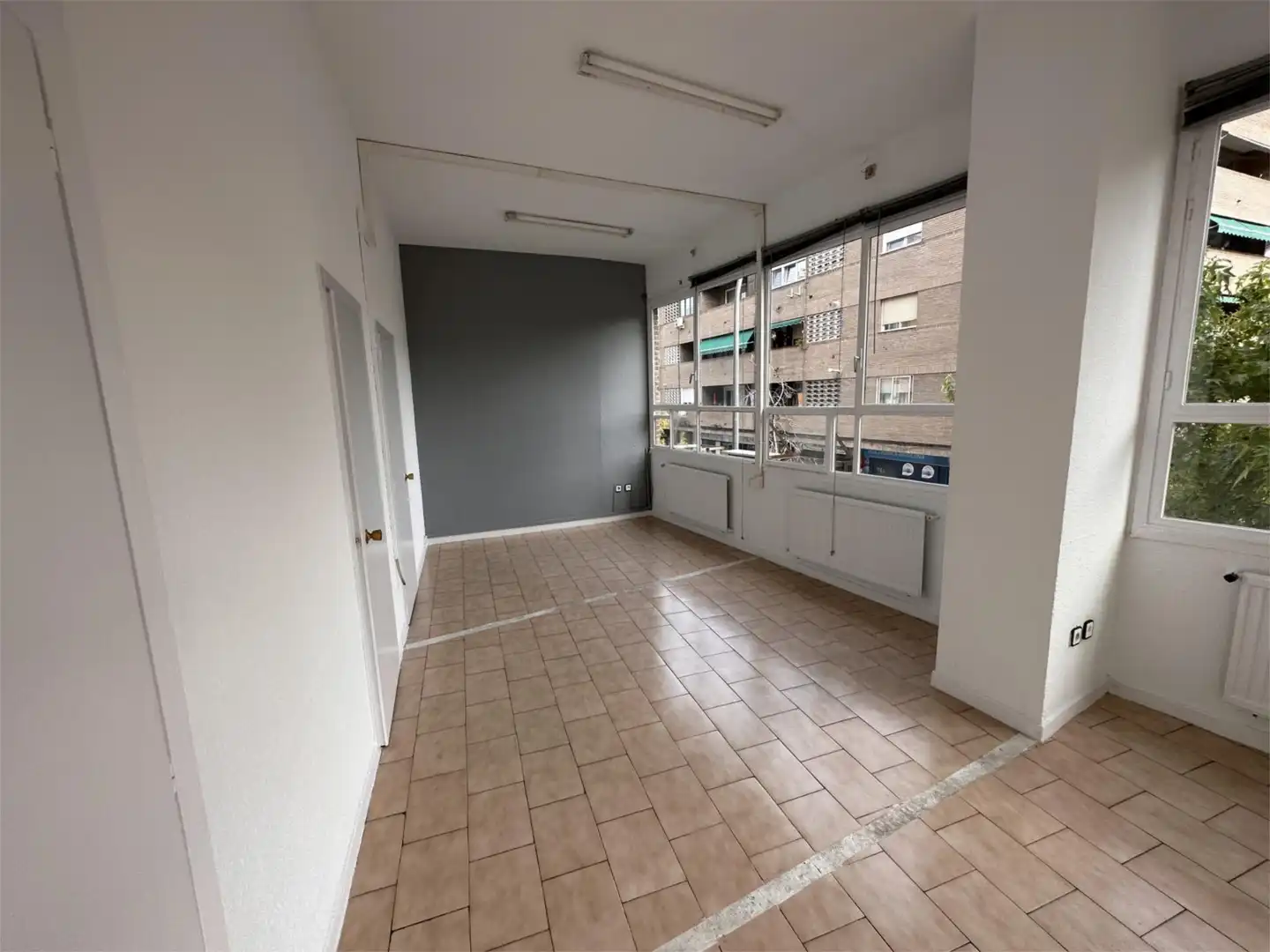 Oficina de alquiler en Avenida de la Constitución, 35, Coslada pueblo Oficina de alquiler en Avenida de la Constitución, 35, Coslada pueblo