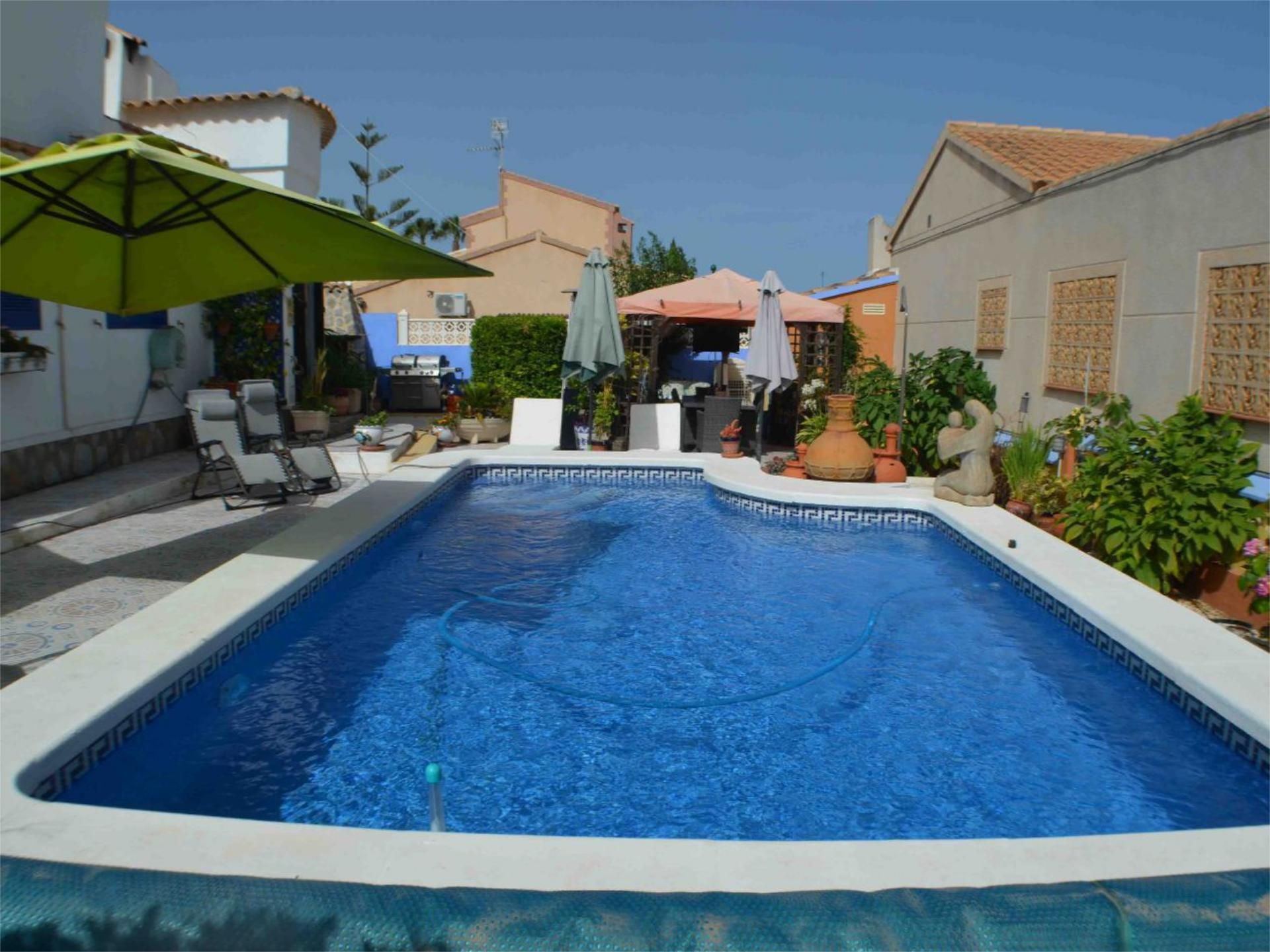 Piscina de Casa o xalet en venda en Orihuela amb Aire condicionat, Calefacció i Jardí privat