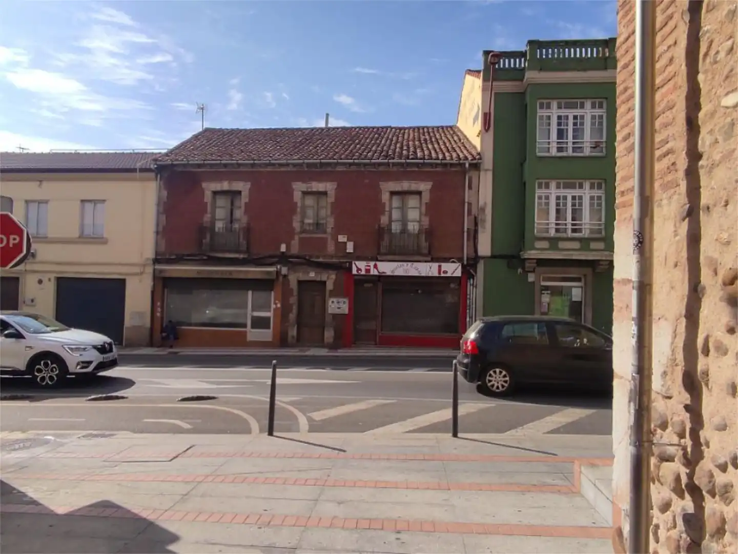 Vista exterior de Casa adosada en venta en San Andrés del Rabanedo