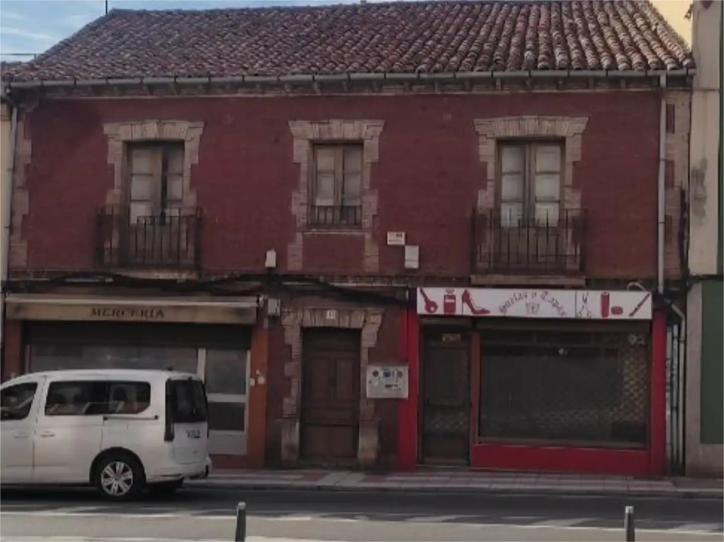 Vista exterior de Casa adosada en venta en San Andrés del Rabanedo