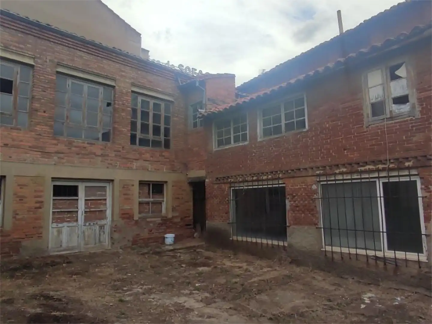 Vista exterior de Casa adosada en venta en San Andrés del Rabanedo