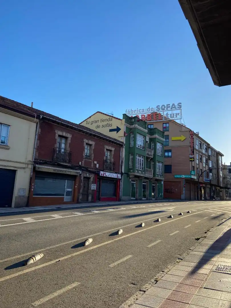 Vista exterior de Casa adosada en venta en San Andrés del Rabanedo