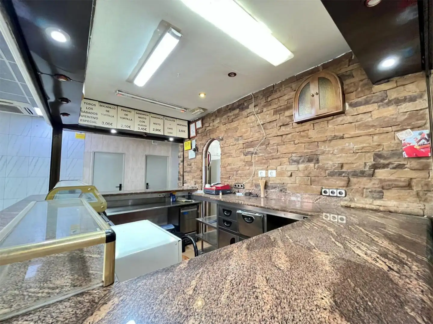 Commercial properties for sale in Avenida de San Luis, 76, Pinar del Rey Kitchen of Commercial properties for sale in Madrid with Furnished