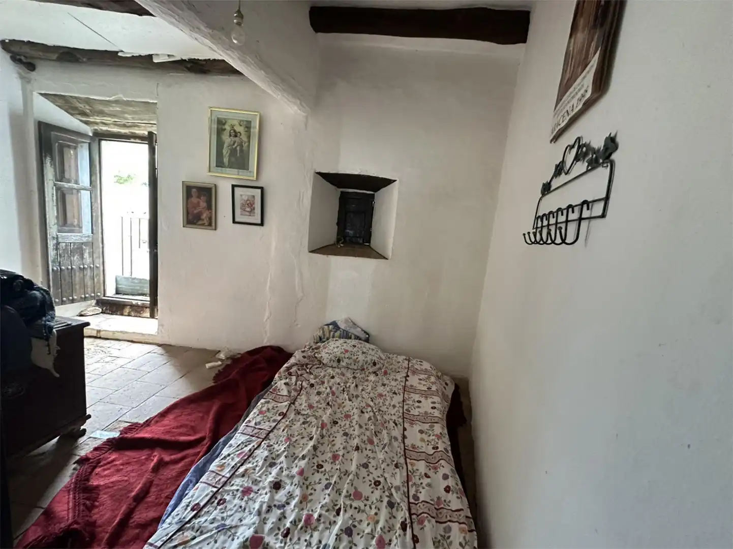 Casa adosada en venta en Calle Manuel Siurot, 13, Alájar Habitación de Casa adosada en venta en Alájar con Jardín privado y Balcón