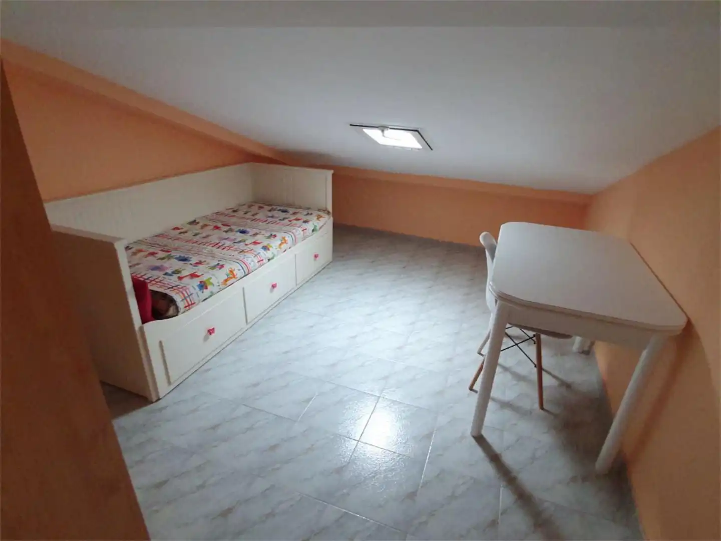 Ático en venta en Calle Mayor, 12, Arnedo Habitación de Ático en venta en Arnedo con Aire acondicionado
