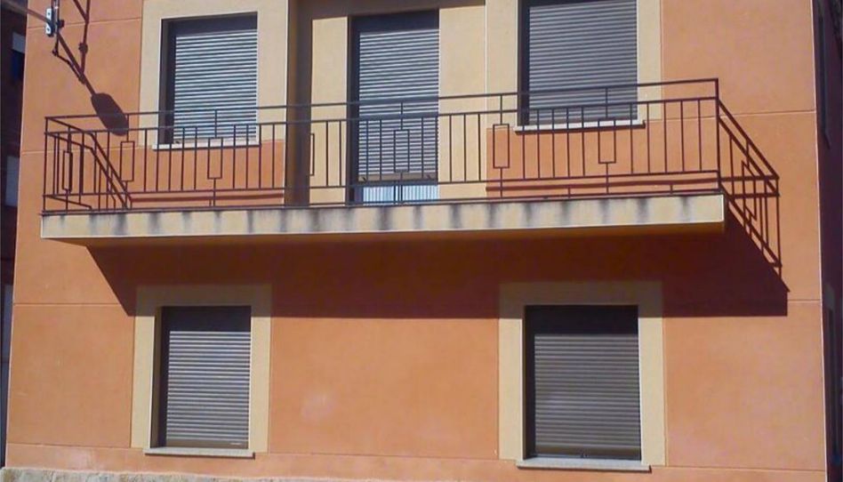 Foto 1 von Einfamilien-Reihenhaus zum Verkauf in Calle Salas Pombo, 24, Hinojosa de Duero, Salamanca