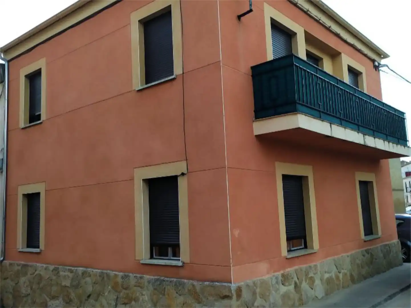 Casa adosada en venda a Calle Salas Pombo, 24, Hinojosa de Duero Vista exterior de Casa adosada en venda en Hinojosa de Duero amb Balcó
