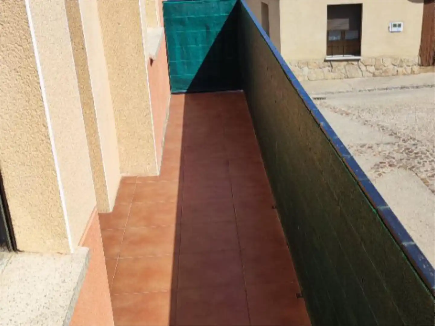 Casa adosada en venda a Calle Salas Pombo, 24, Hinojosa de Duero Terrassa de Casa adosada en venda en Hinojosa de Duero amb Balcó