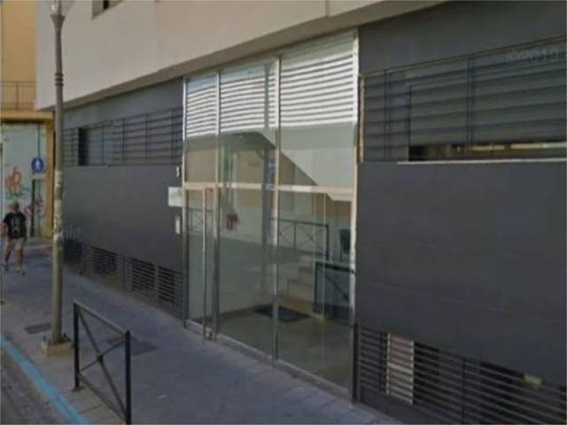 Garaje en Alquiler en Calle el Guerra, 3 en La Cruz