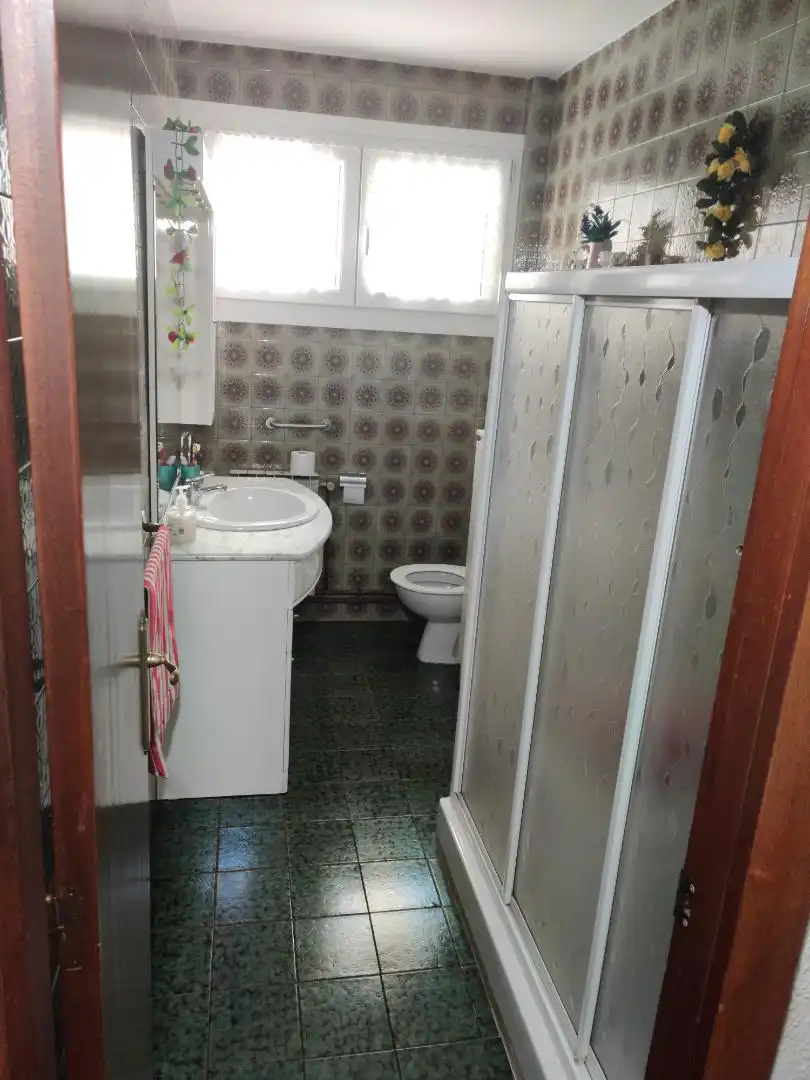 Flat for sale in Calle Quintanilla de Sotoscueva, 19, Merindad de Sotoscueva Bathroom of Flat for sale in Merindad de Sotoscueva with Heating, Parquet flooring and Terrace