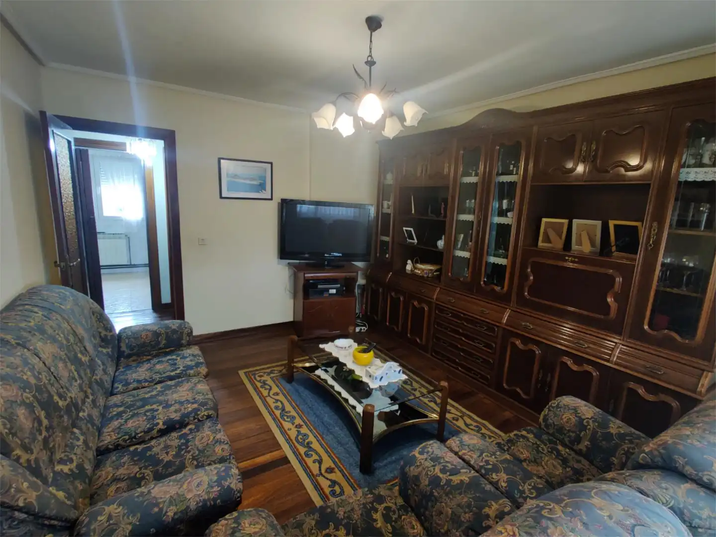 Flat for sale in Calle Quintanilla de Sotoscueva, 19, Merindad de Sotoscueva Living room of Flat for sale in Merindad de Sotoscueva with Heating, Parquet flooring and Terrace