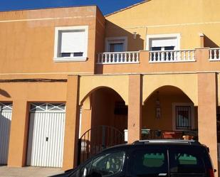 Vista exterior de Casa adosada en venda en Salinas amb Terrassa i Balcó