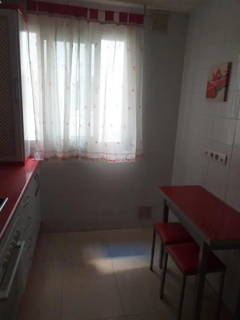 Bedroom of Flat for rent in Badajoz  with Air Conditioner, Furnished and Washing machine
