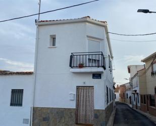 Exterior view of Single-family semi-detached for sale in Villarrubio