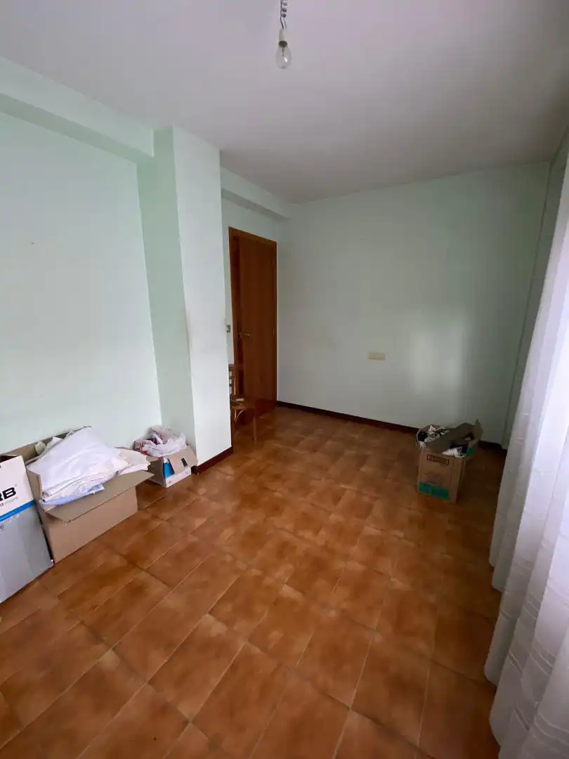 Dúplex en venta en Travesía a Mariano Enríquez, 5, Cacabelos Dúplex en venta en Cacabelos con Jardín privado