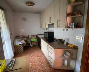 Kitchen of Duplex for sale in Cacabelos