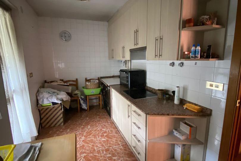 Duplex for sale in Travesía a Mariano Enríquez, 5, Cacabelos, León - image 1 Photo 1 of Duplex for sale in Travesía a Mariano Enríquez, 5, Cacabelos, León