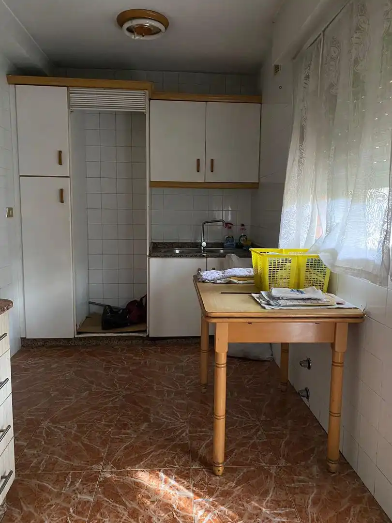 Dúplex en venta en Travesía a Mariano Enríquez, 5, Cacabelos Cocina de Dúplex en venta en Cacabelos con Jardín privado