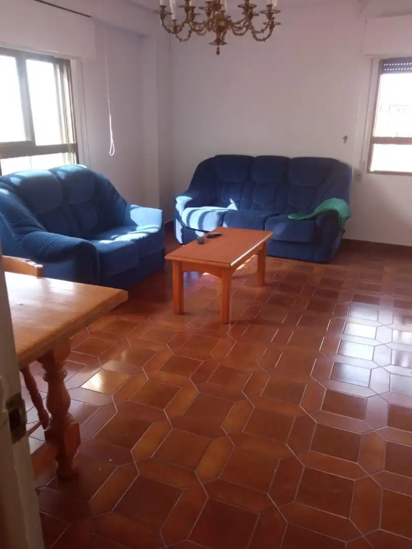 Living room of Flat for sale in Plasencia  with Terrace, Storage room and Oven