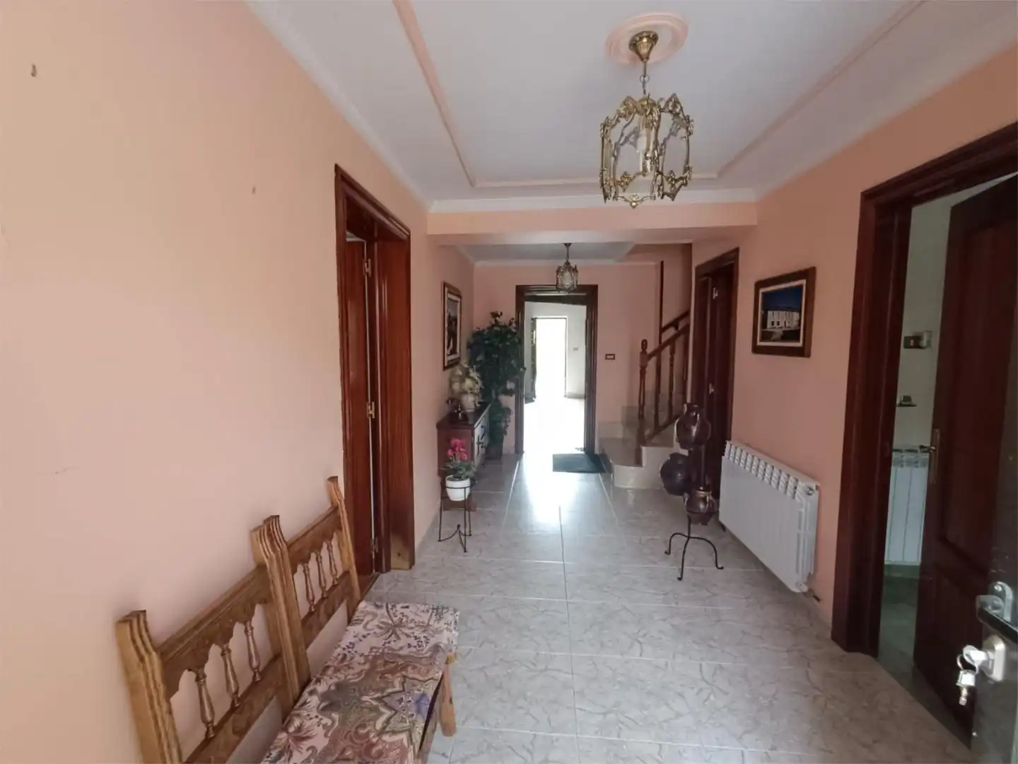 Casa adosada en venta en Valle de Valdebezana Casa adosada en venta en Valle de Valdebezana con Calefacción, Jardín privado y Parquet