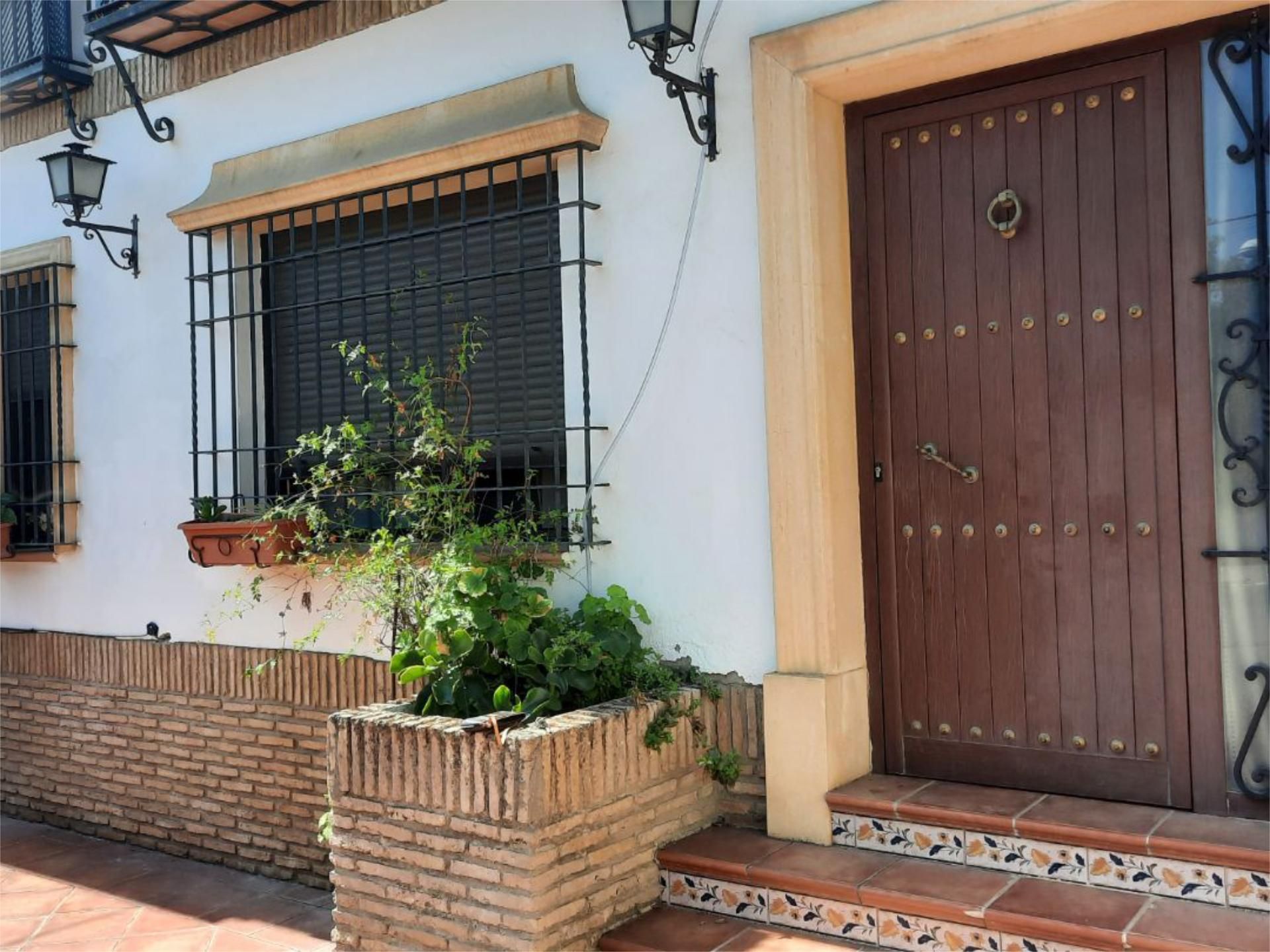 Exterior view of Single-family semi-detached for sale in  Córdoba Capital  with Air Conditioner, Heating and Terrace