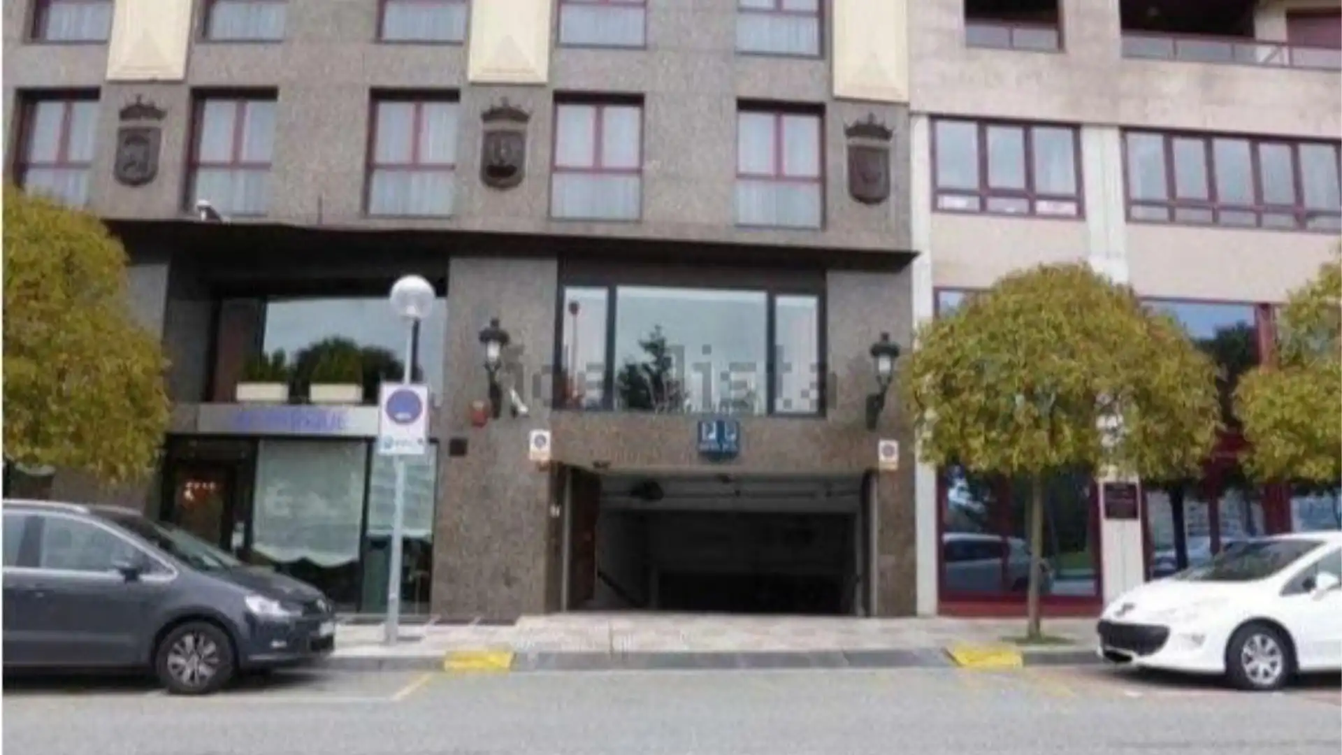 Garaje de alquiler en Plaza Pintor Paret, 5, Mendebaldea - Ermitagaña