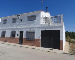 Exterior view of House or chalet for sale in Venta del Moro  with Terrace