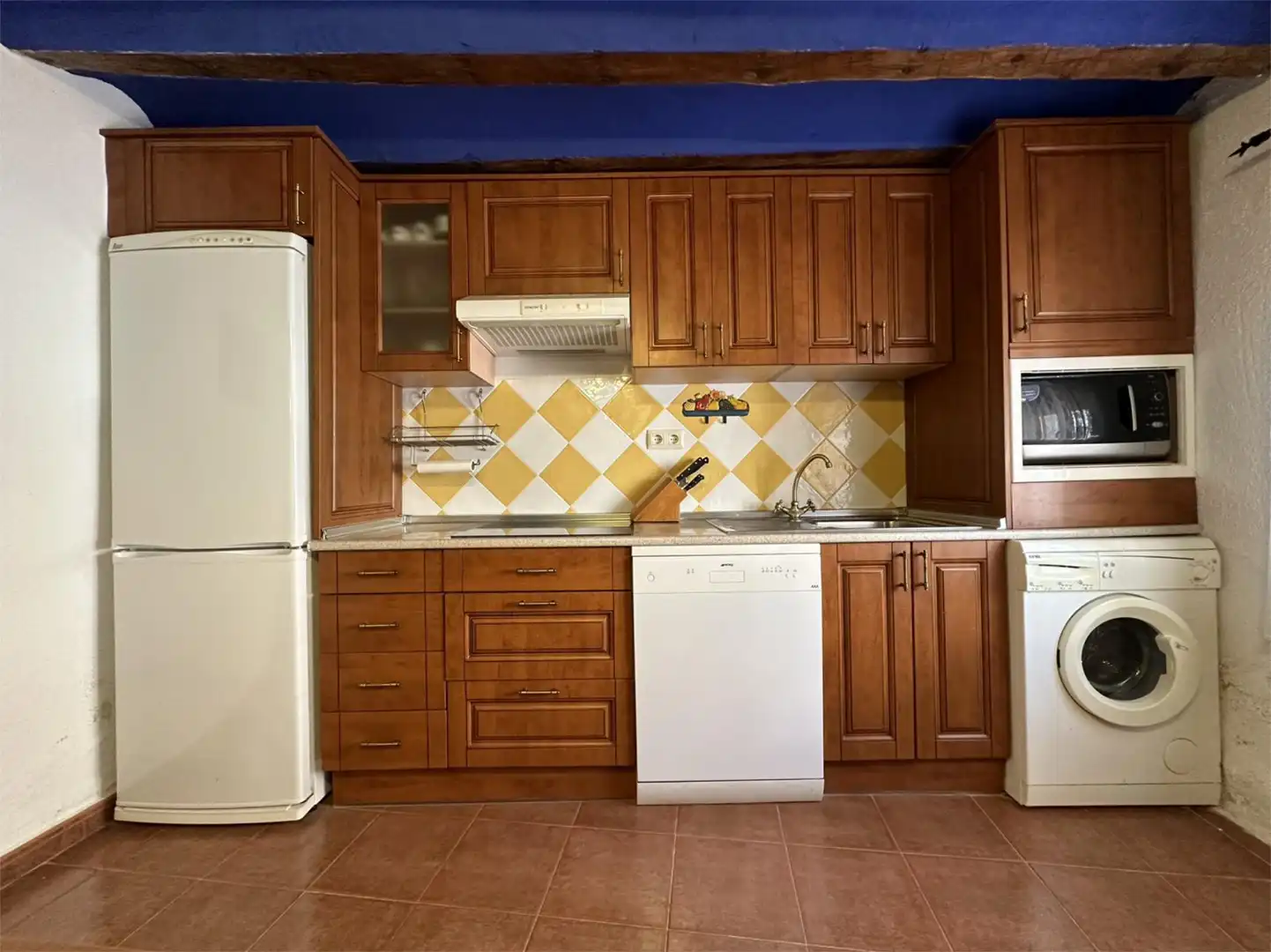 Kitchen of Detached homes for sale in Pozuelo (Albacete)  with Furnished, Washing machine and Microwave