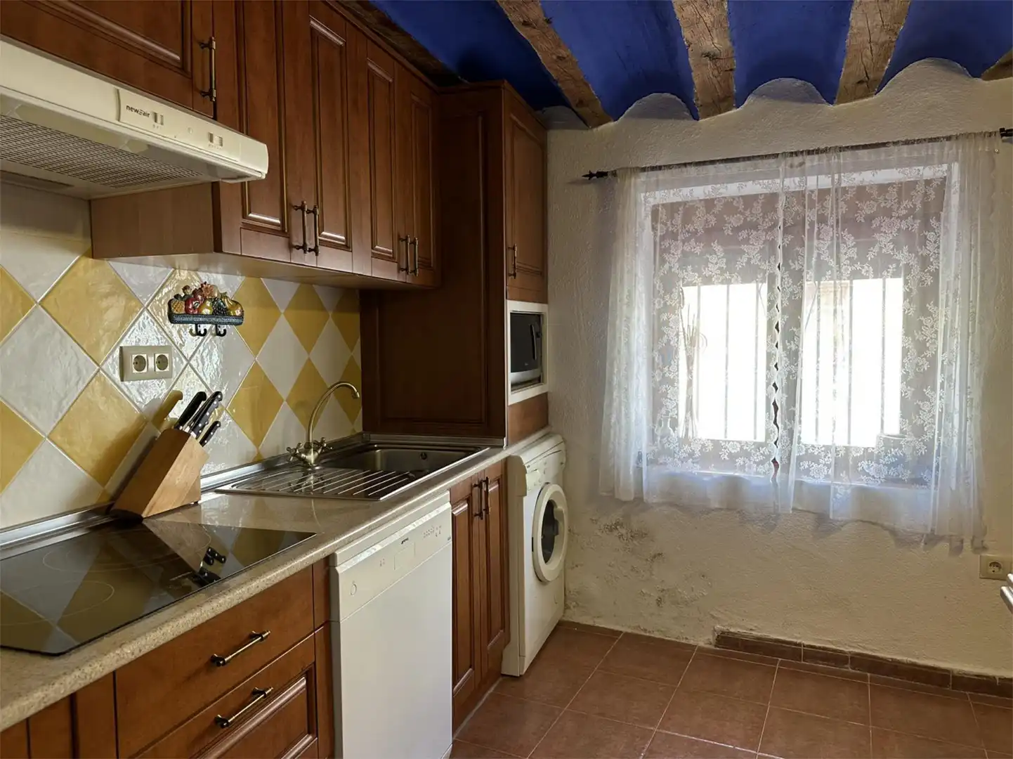 Kitchen of Detached homes for sale in Pozuelo (Albacete)  with Furnished, Washing machine and Microwave