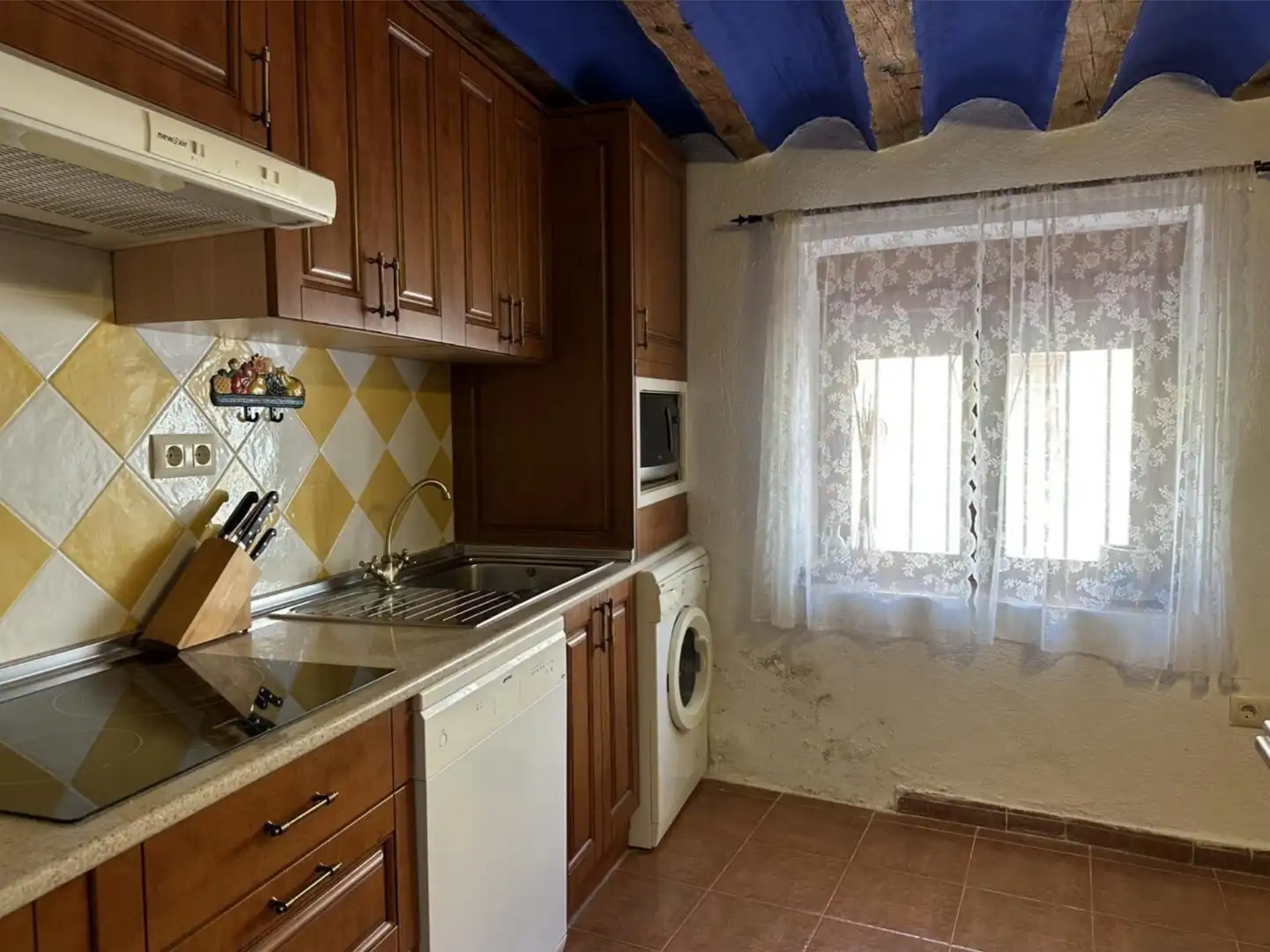 Kitchen of Detached homes for sale in Pozuelo (Albacete)  with Furnished, Washing machine and Microwave