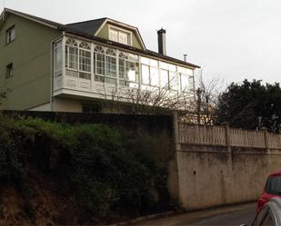 Vista exterior de Casa o xalet en venda en Cabana de Bergantiños amb Calefacció, Jardí privat i Parquet