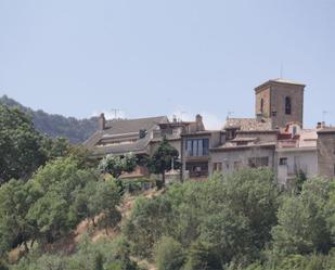 Vista exterior de Casa adosada en venda en Artieda amb Terrassa i Balcó