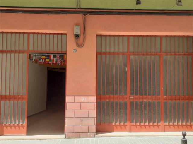 Local comercial en Venta en Calle de Isabel la Católica, 9 en Maestro Carrascosa - Banda de Música
