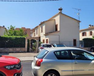 Vista exterior de Casa adosada en venda en Calvià amb Aire condicionat, Terrassa i Piscina