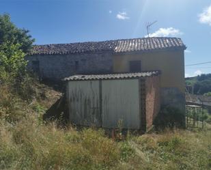 Exterior view of Country house for sale in Belmonte de Miranda  with Private garden and Storage room