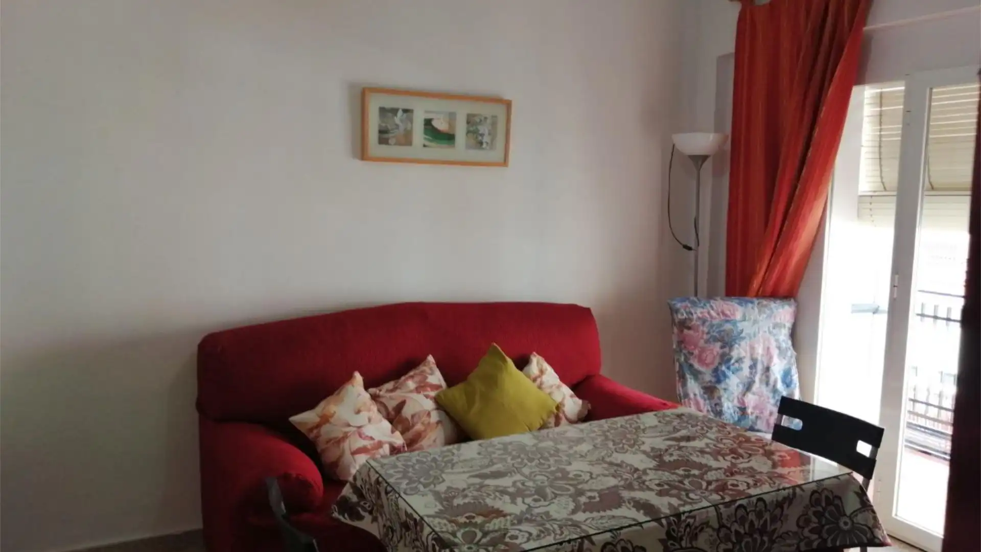 Piso de alquiler en Arabial, 105, Camino de Ronda Sala de estar de Piso de alquiler en Granada Capital con Amueblado y Balcón